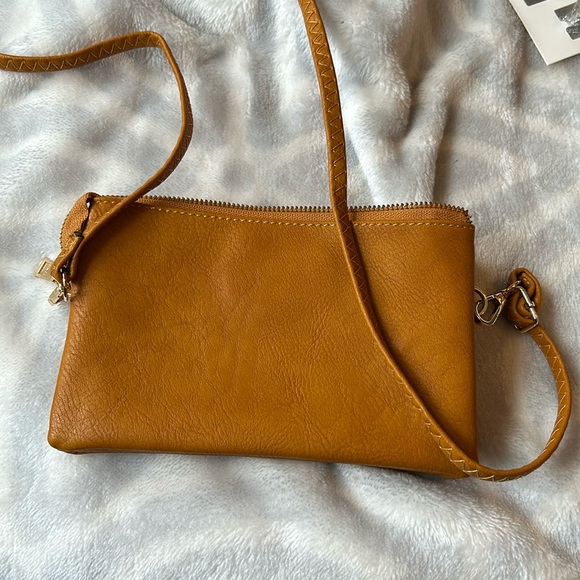 Jen & Co. - Women's Cleo Coin Pouch Crossbody Clutch main image 1